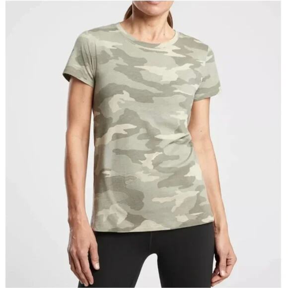 Athleta Tops - Athleta Green Camo Camouflage T-Shirt Crew Neck Short Cap Sleeve Women's Sz S